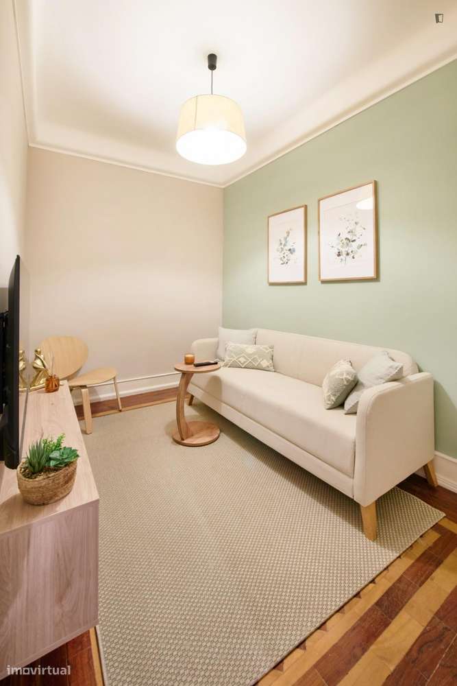 Quarto - localizado em Alameda Lisbon - Grande imagem: 2/10