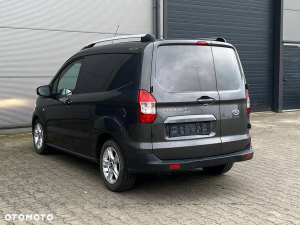 Ford Transit Courier - 5