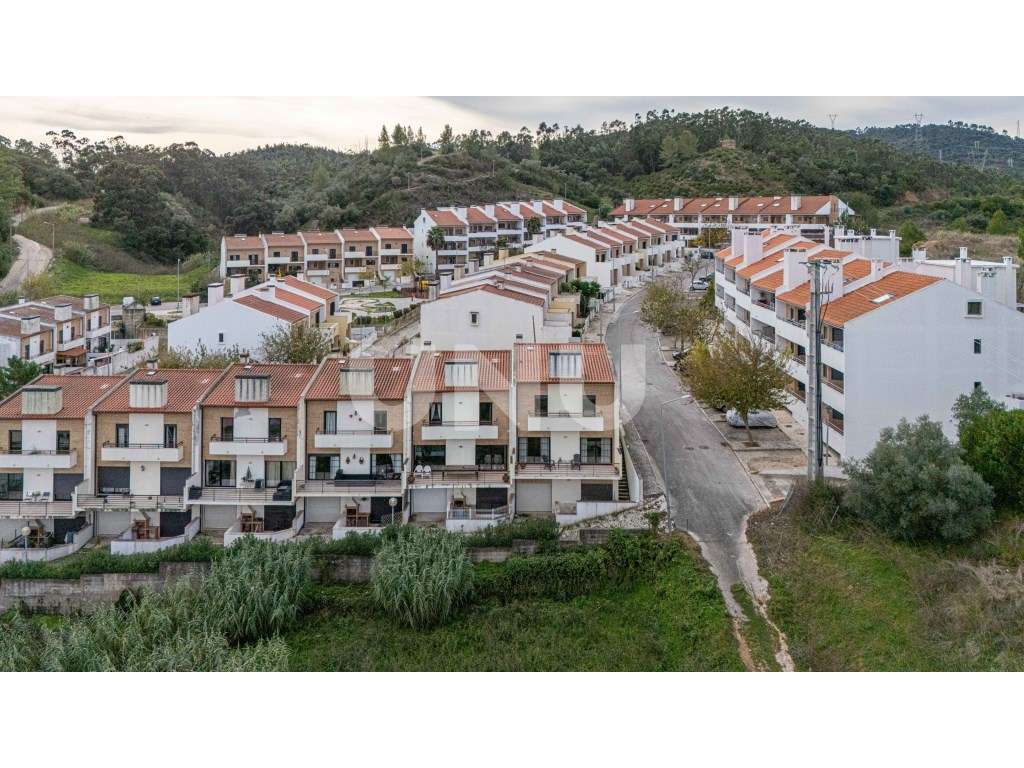 Moradia T4 na Castanheira do Ribatejo, Vila Franca de Xira!-47