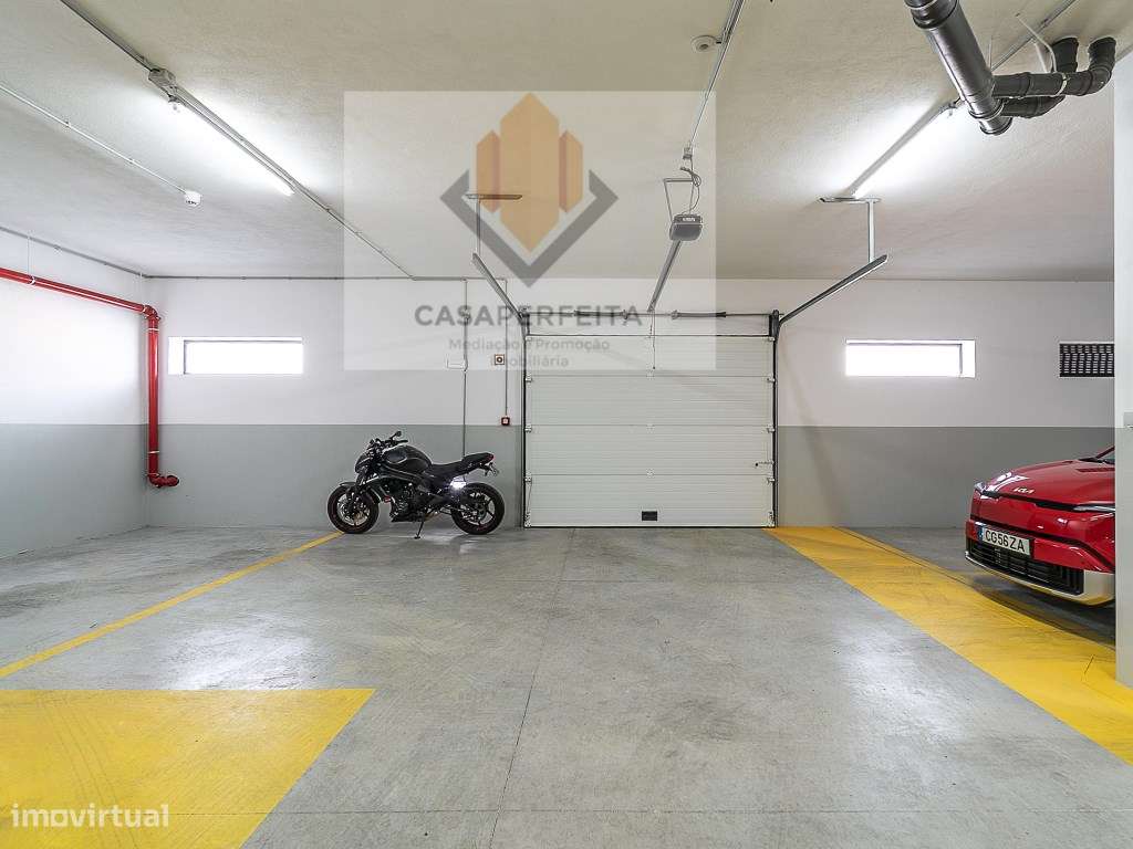 Apartamento T2 Novo com Varanda e Lugar de Garagem - Pedroso-29