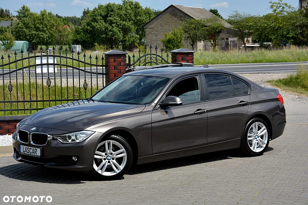 BMW Seria 3 320d DPF Edition Exclusive - 7