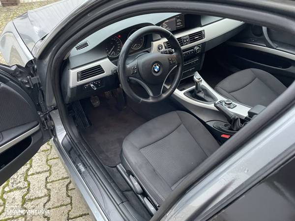 BMW 318 - 26