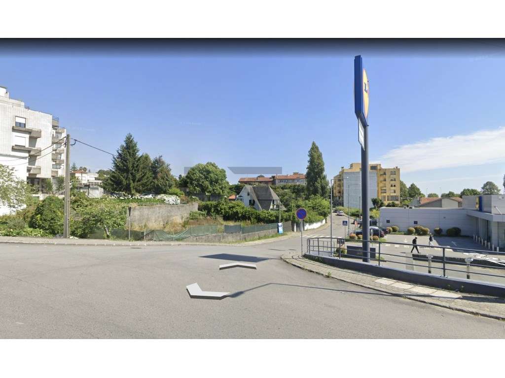 Terreno Misto com 790 m2, para Venda na Arrifana, Aveiro - Grande imagem: 3/12