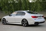 BMW Seria 7 750i xDrive - 9