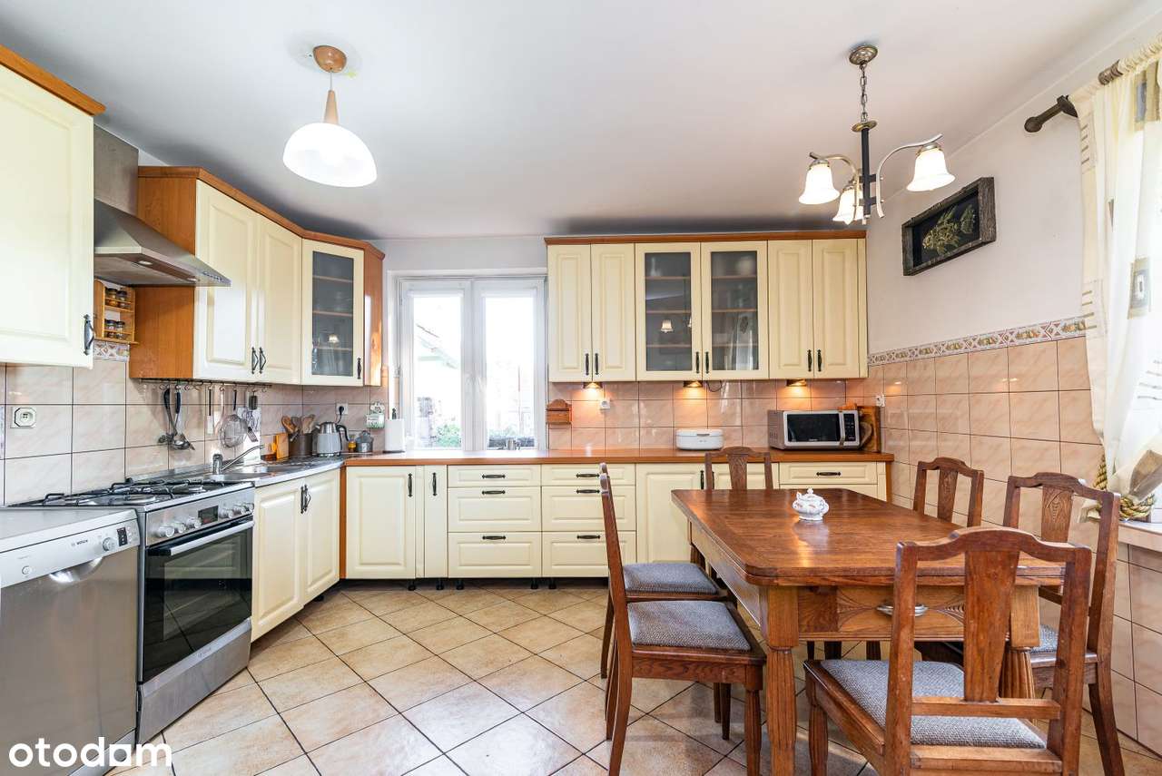 Rząska. Wyjątkowy dom pod Krakowem. Ogród. Taras. Garaż. Widoki.-5