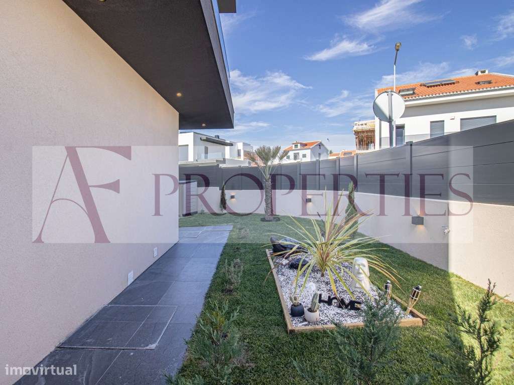 Moradia de luxo isolada com piscina aquecida, jardim e acabamentos ...-53