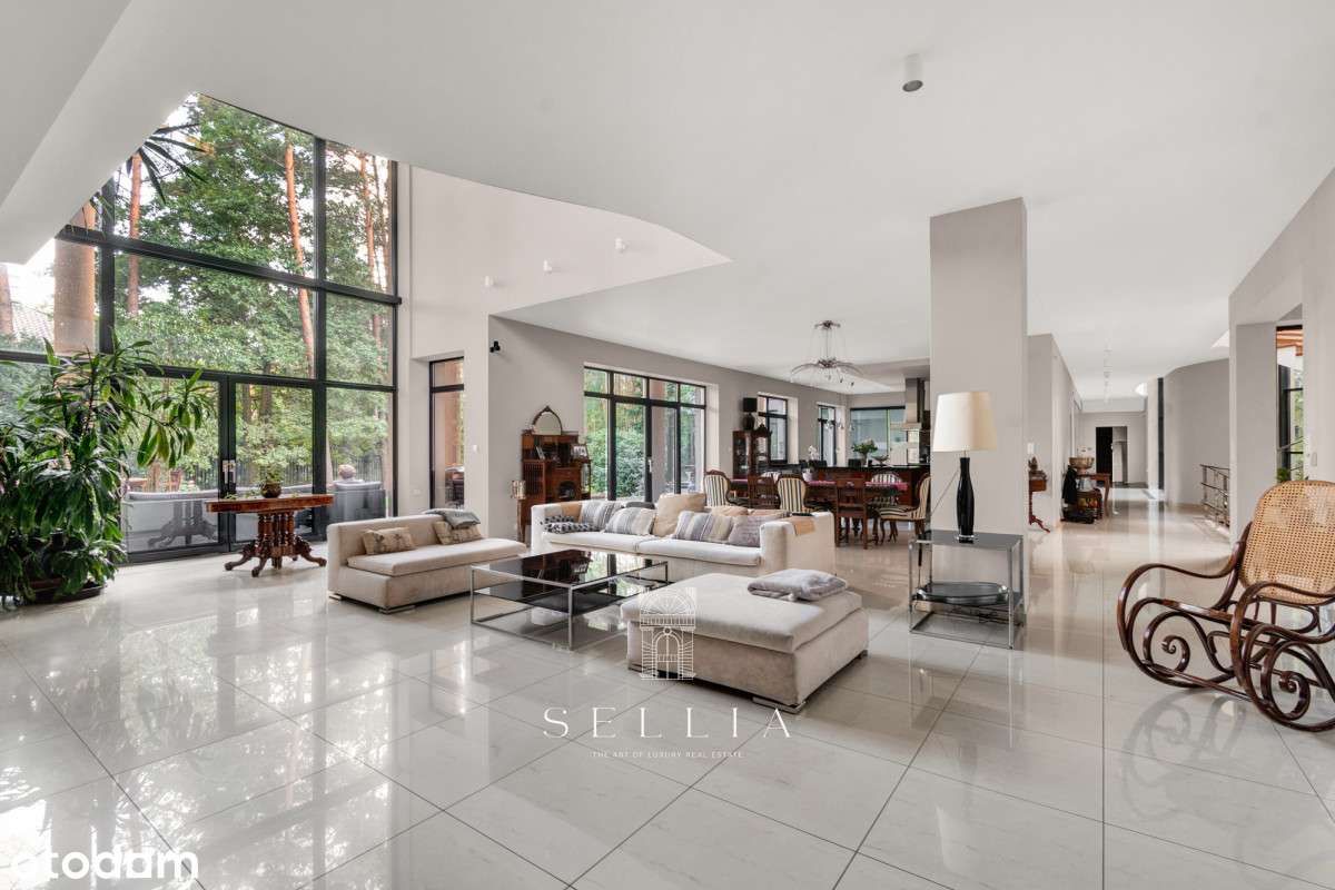 Luksusowa rezydencja z basenem w Strefie A-2