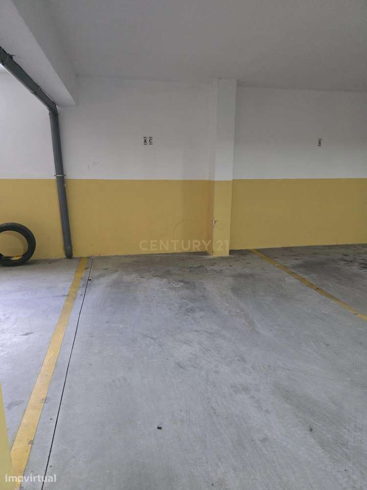 Apartamento T2 a poucos metros da praia  de  Nazaré - Oportunidade-23