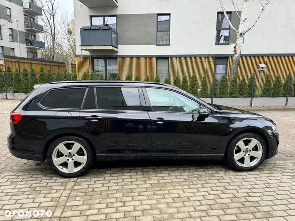 Volkswagen Passat Variant 1.6 TDI SCR DSG - 4