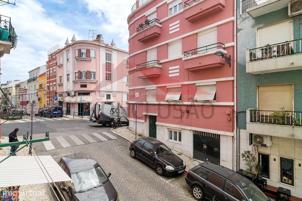 Apartamento em zona histórica de Lisboa-30