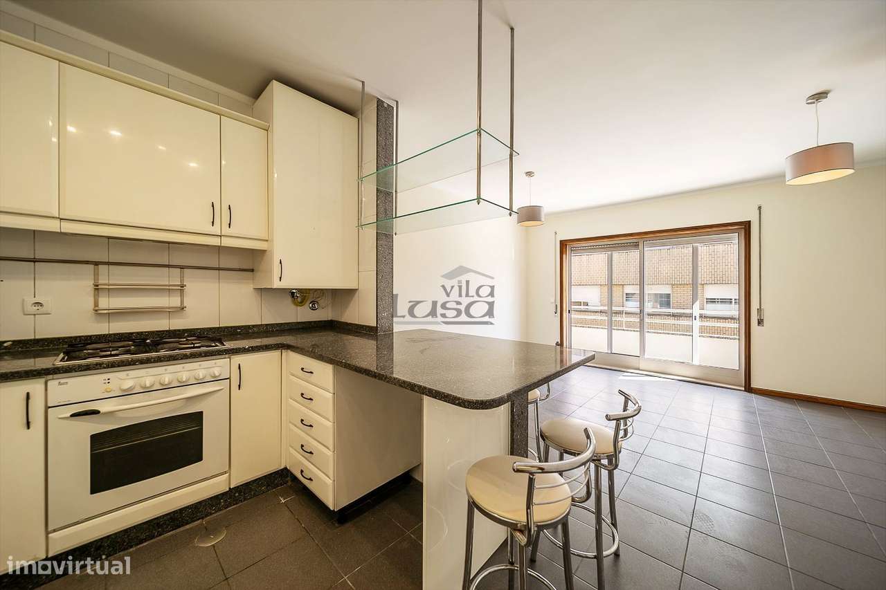 T2 em Seixezelo V.N. de Gaia. com lugar de garagem e arrumos.-6