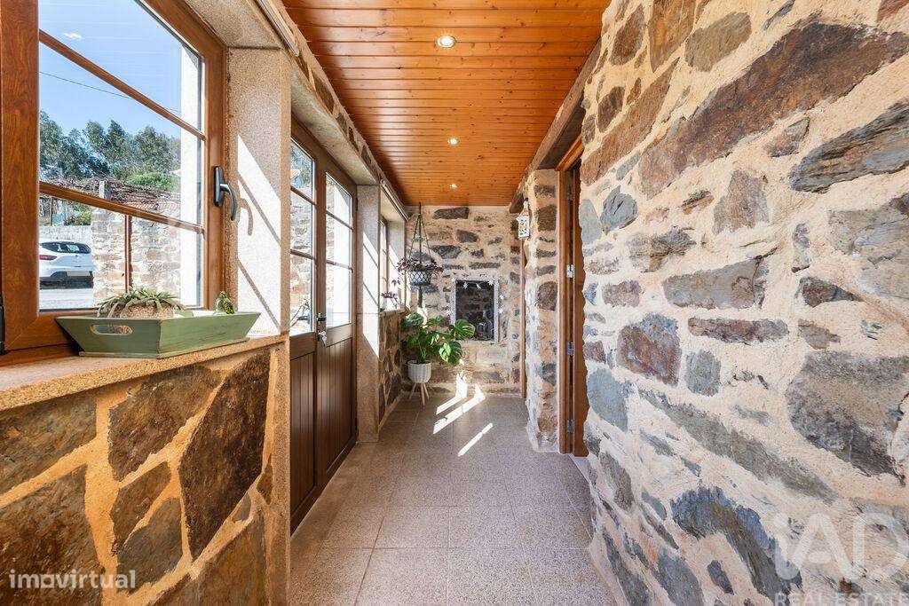 Casa / Villa T2 em Pedrógão Grande de 181 m2 - Grande imagem: 4/40