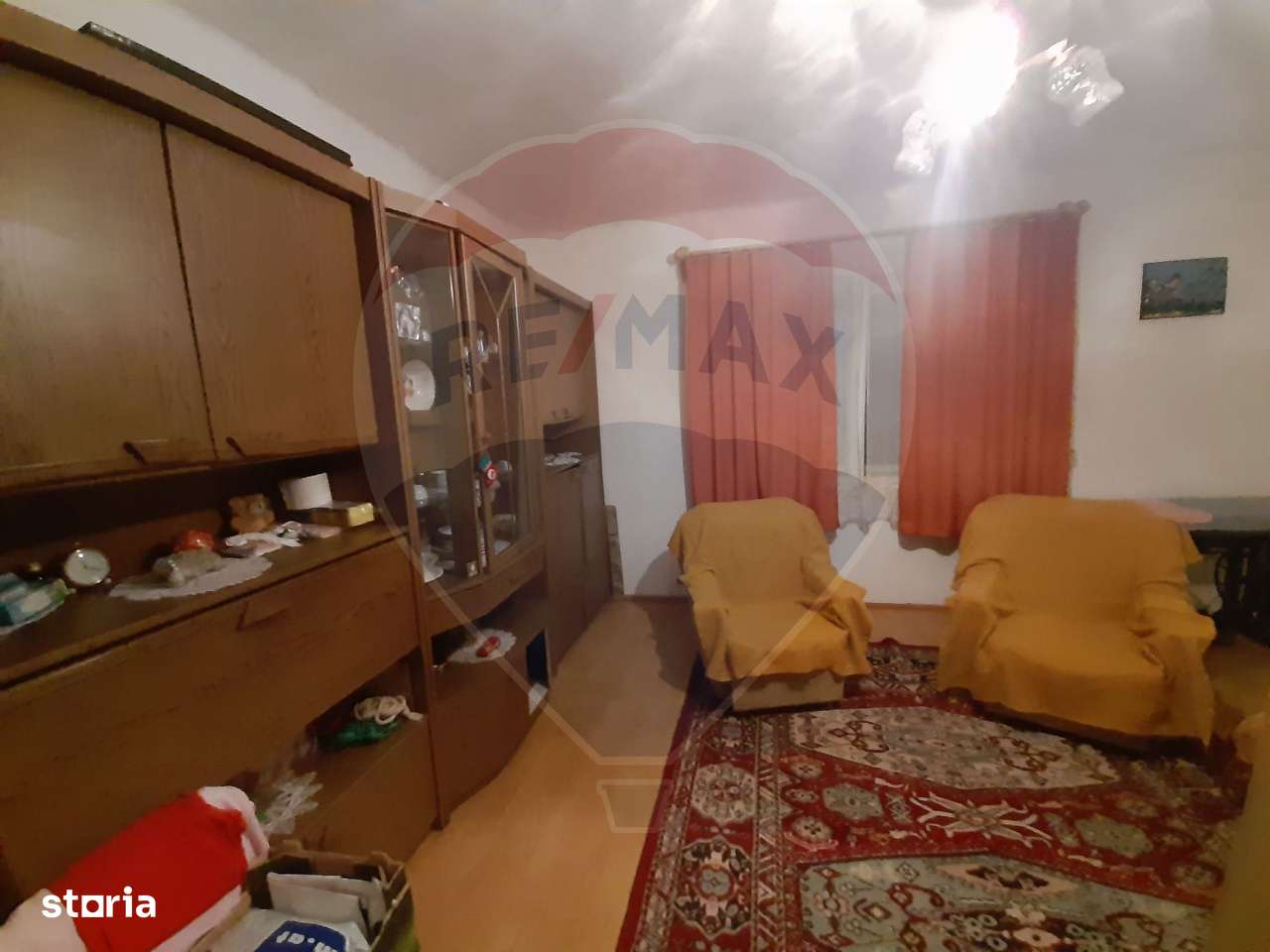 Casă / Vilă cu 2 camere de vânzare - Imagine principală: 4/8