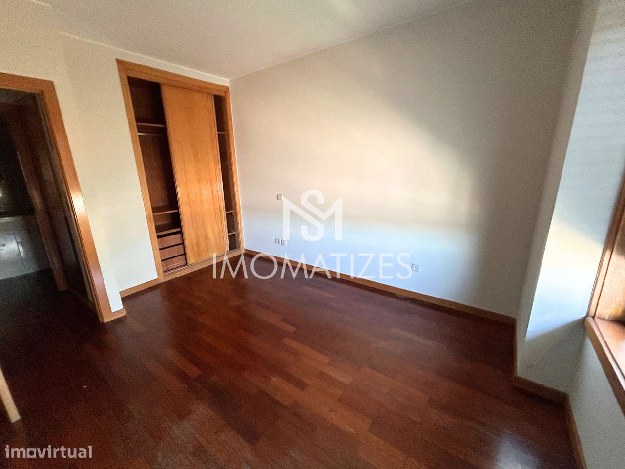 Apartamento T2 com Garagem – Nogueira da Maia-14