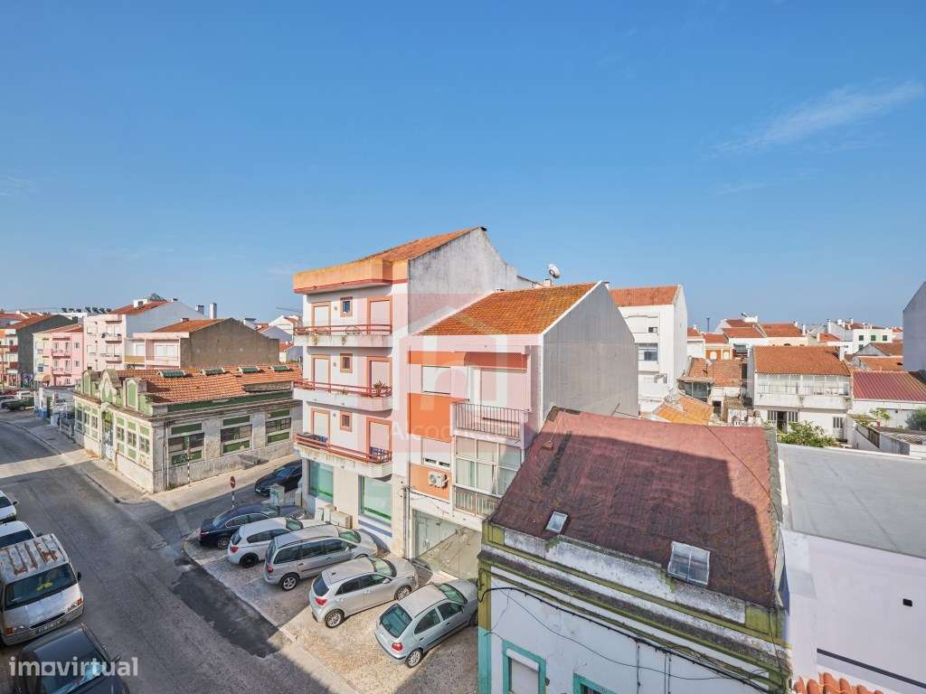 Apartamento duplex T2 com terraço com vista desafogada no centro do...-12