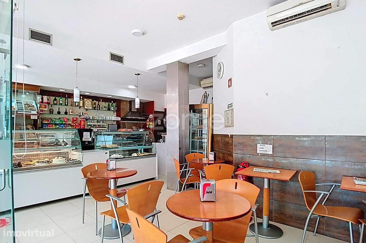 Pastelaria/Padaria no centro de Anadia - Grande imagem: 1/16