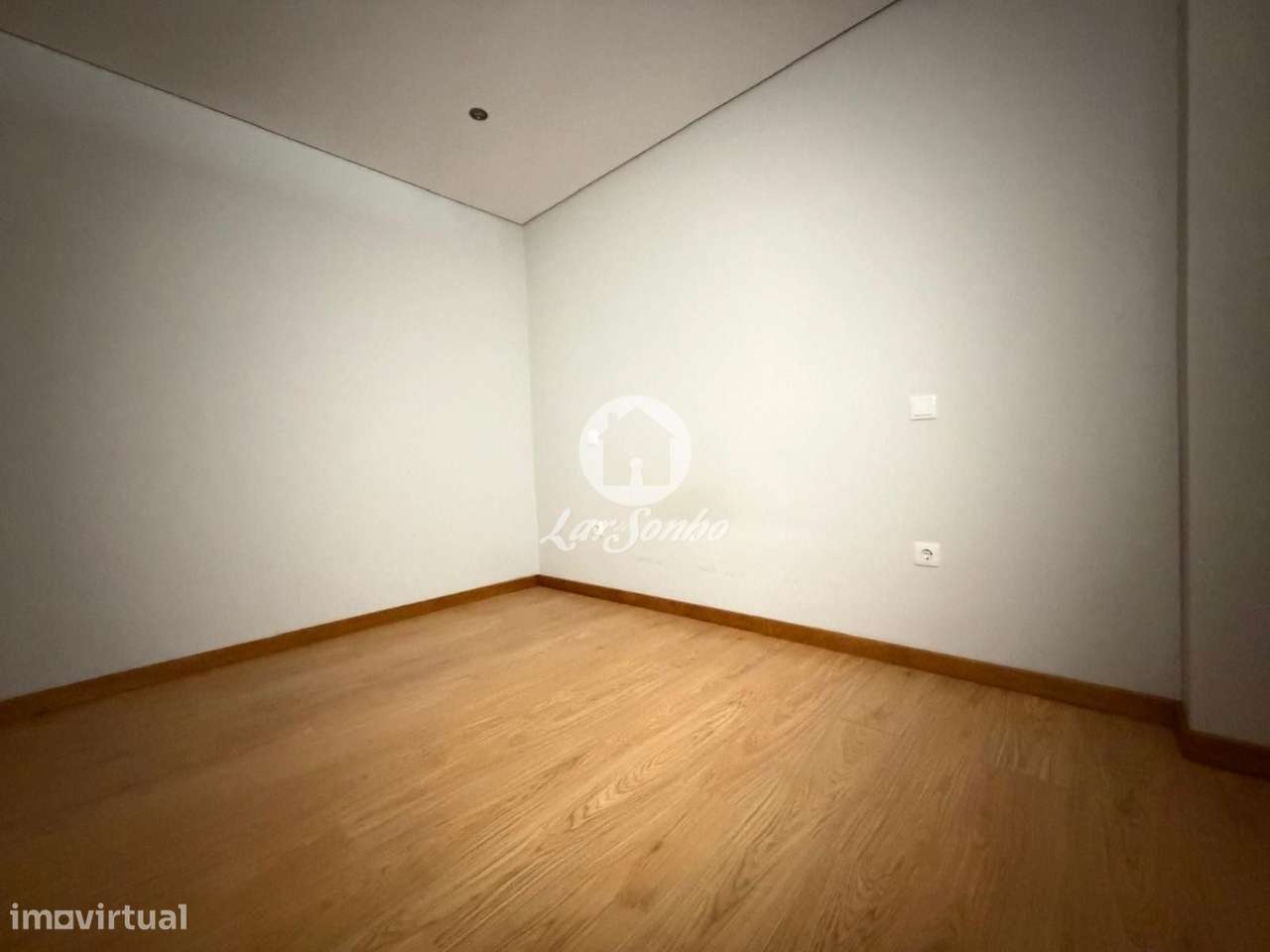 Moradia T2+T2  Remodelada em Azurara, Vila do Conde-15