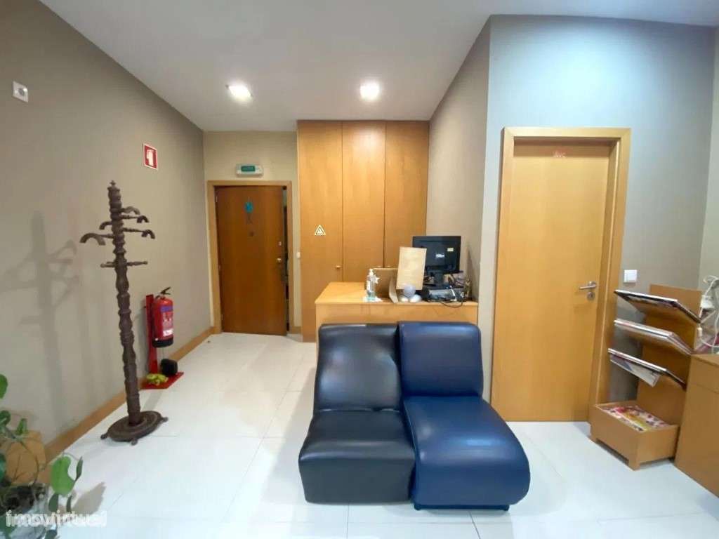 EXCELENTE OPORTUNIDADE DE CEDÊNCIA DE POSIÇÃO DE SALÃO DE CABELEIRE... - Grande imagem: 4/28