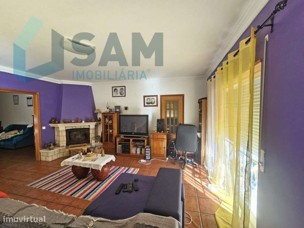 Moradia T4 com garagem e espaço exterior - Grande imagem: 4/25