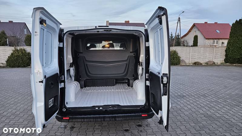 Renault Trafic - 15