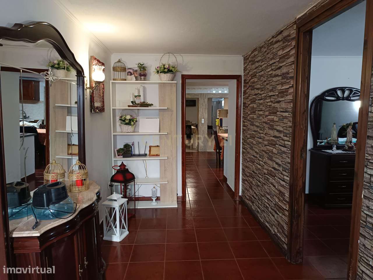 Moradia T3+ 2 em São Vicente Ferreira - Ponta Delgada (Açores) - Grande imagem: 2/23