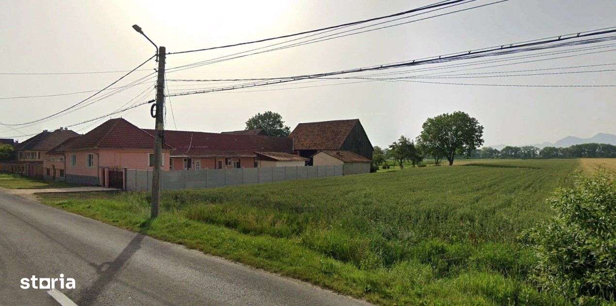 Teren la strada principala in centrul cartierului Stupini - Imagine principală: 1/2