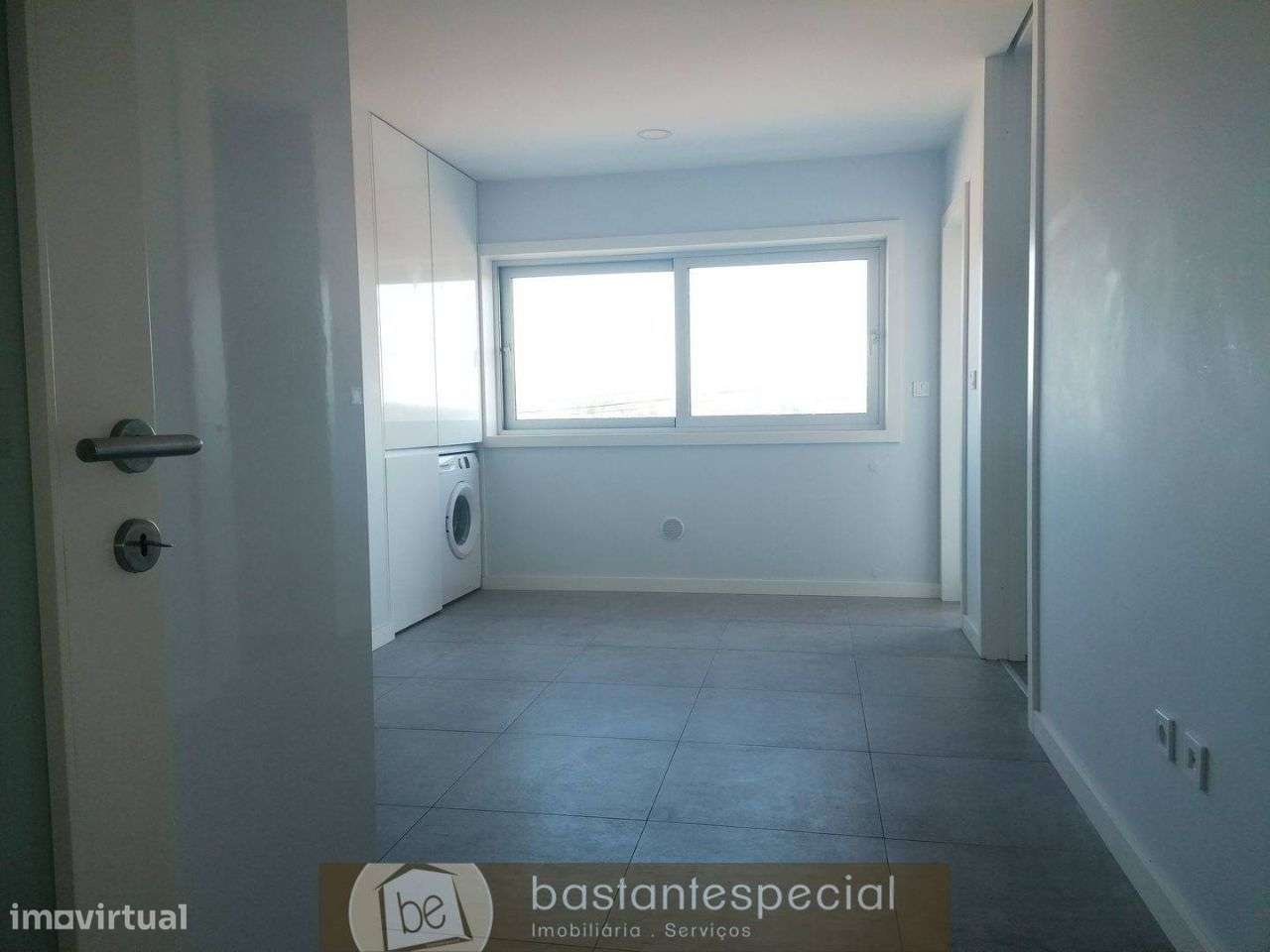 T2+1 semin-novo - Grande imagem: 2/19