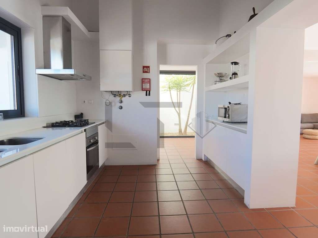 Moradia V4 com Piscina para Venda na Comporta-24