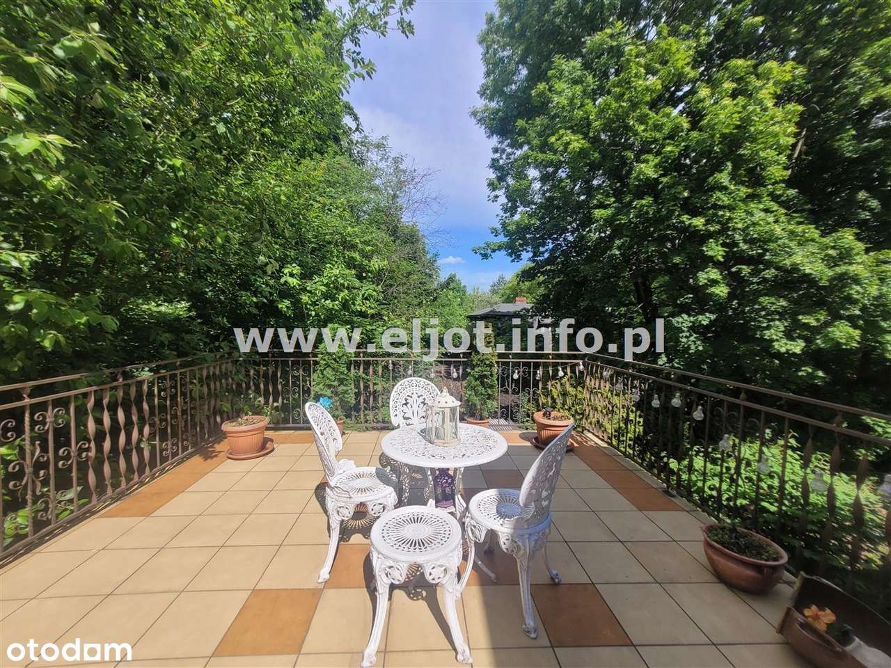 Budynek usługowo-mieszkalny 2piętrowy przy SCC-2