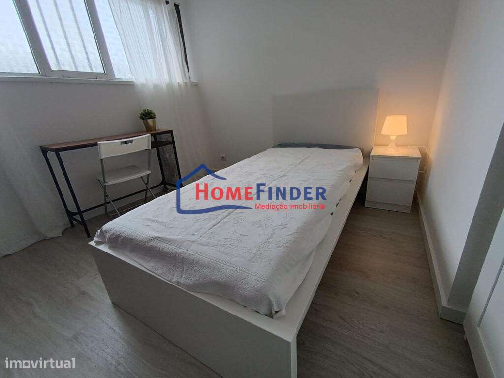 Quarto Individual com despesas incluídas junto à Ponte de São João - Grande imagem: 2/4