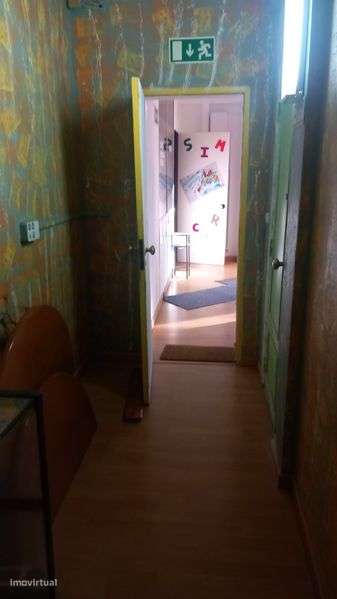 Arrumos  com uma área de 20m2 - Grande imagem: 4/9