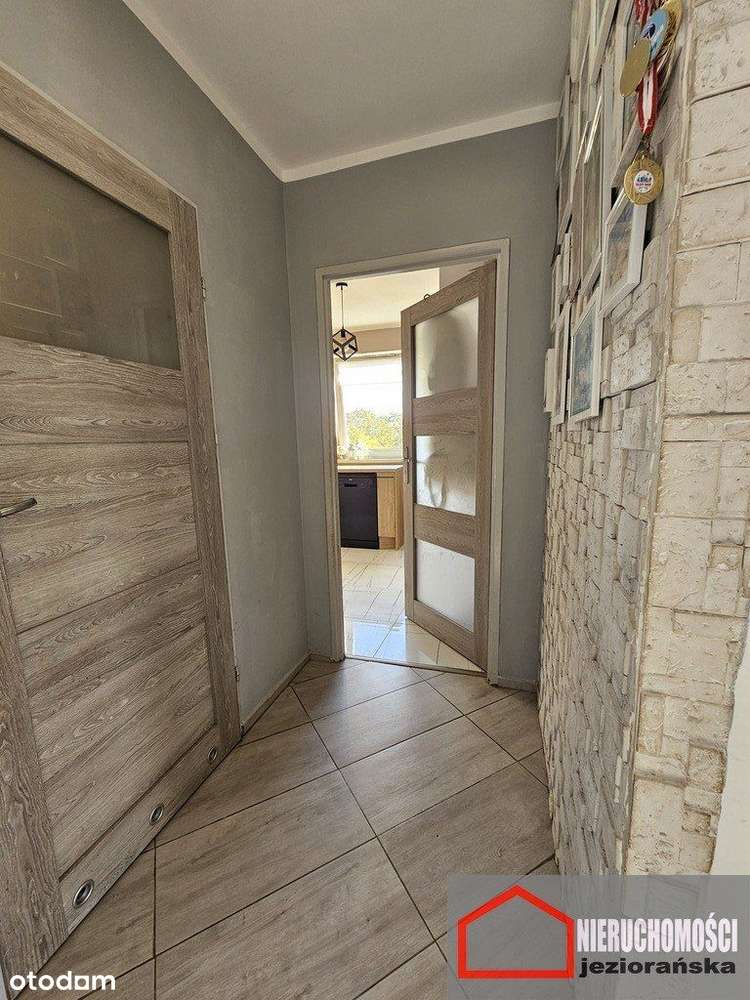 2 pokoje z balkonem i piwnicą - niski blok.-9