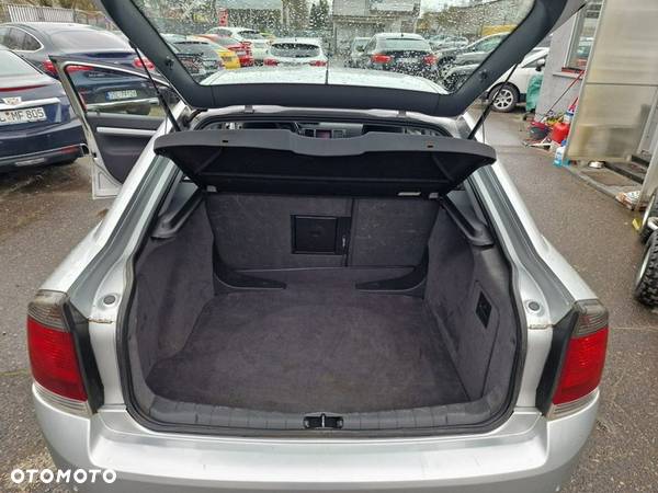 Opel Vectra 1.8 Elegance - 30