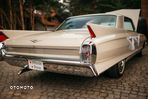 Cadillac Deville - 4