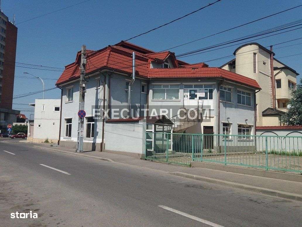 Drobeta Turnu Severin - Spatiu Comercial Central 600 Mp - Imagine principală: 3/12