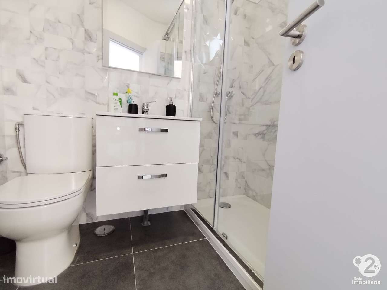 Apartamento T2 Remodelado - Penha de França-16