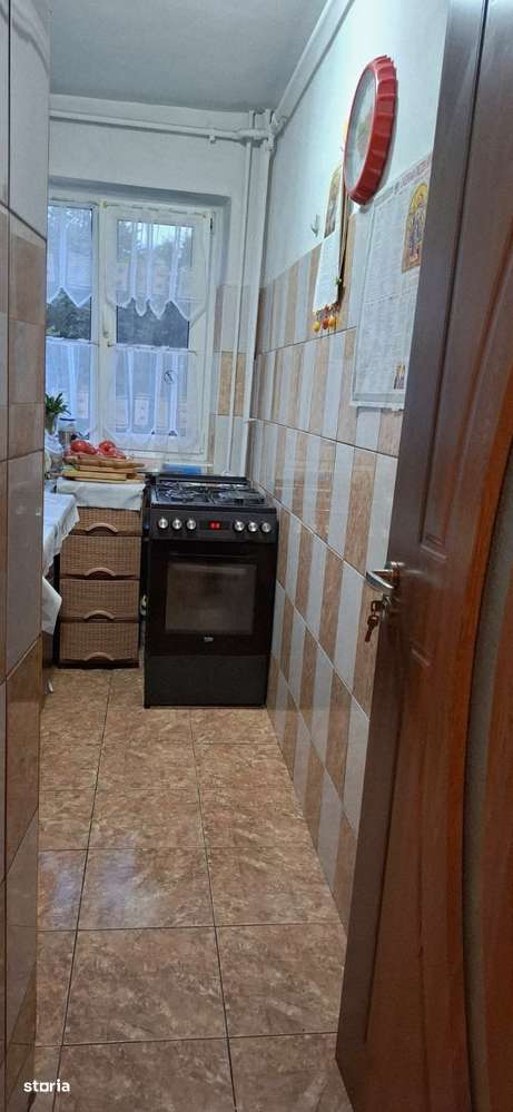 Apartament 3 camere, zona Dacia-18