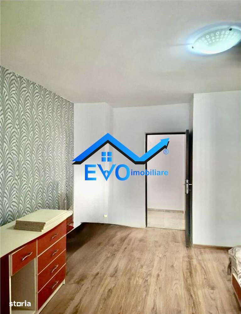 Se vinde, apartament o camera, decomandat, etajul 3, Lunca Cetatuii - Imagine principală: 1/6