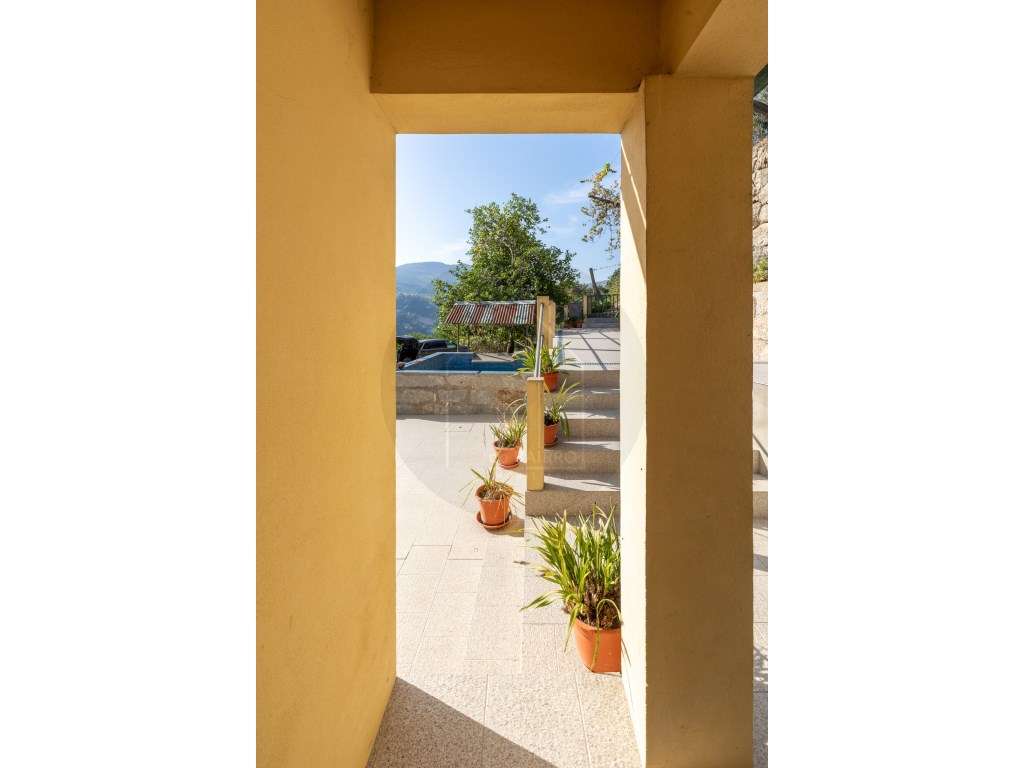 Propriedade com Vista Panorâmica para o Douro Moradia e Terreno com...-12
