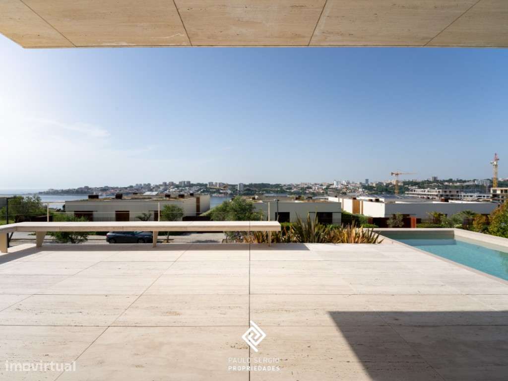Moradia de Luxo T4 na Quinta Marques Gomes-7
