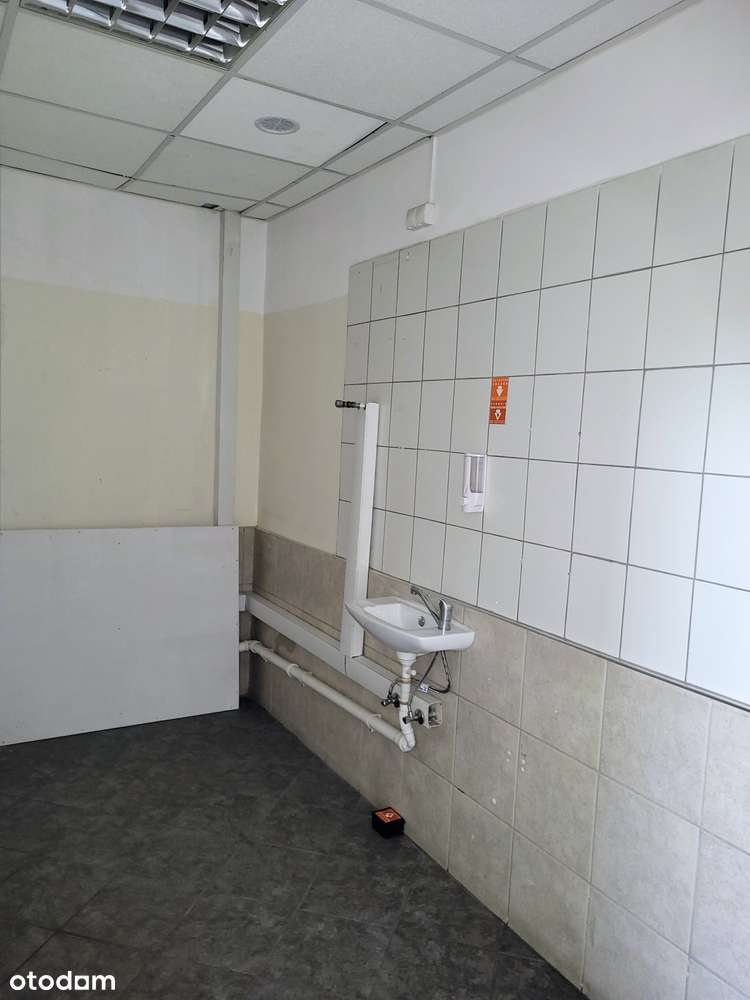 Sprzedam lokal użytkowy 122m2-8