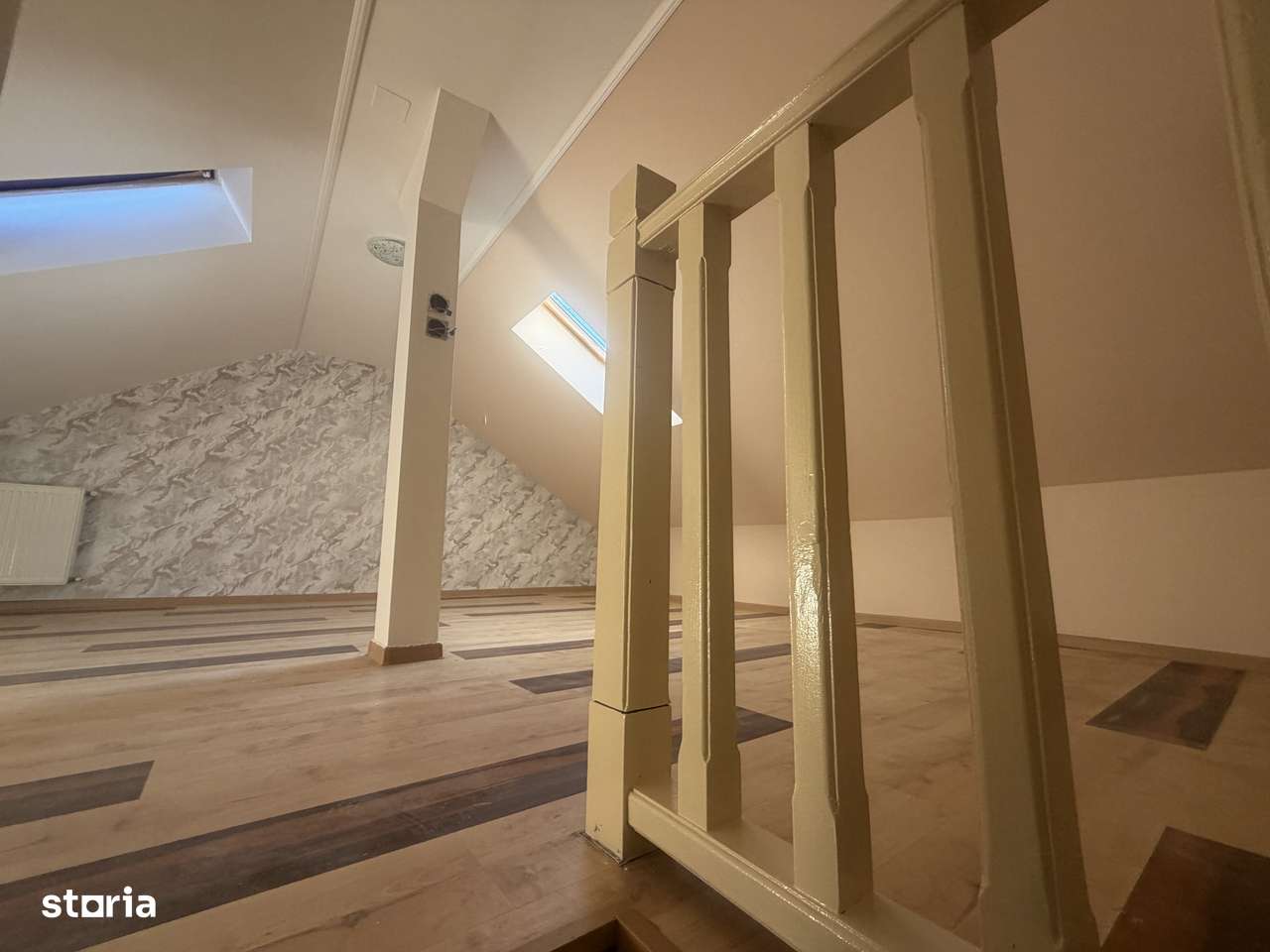 Vand apartament 2 camere transformat in 3 Dambovita 92000 euro-5