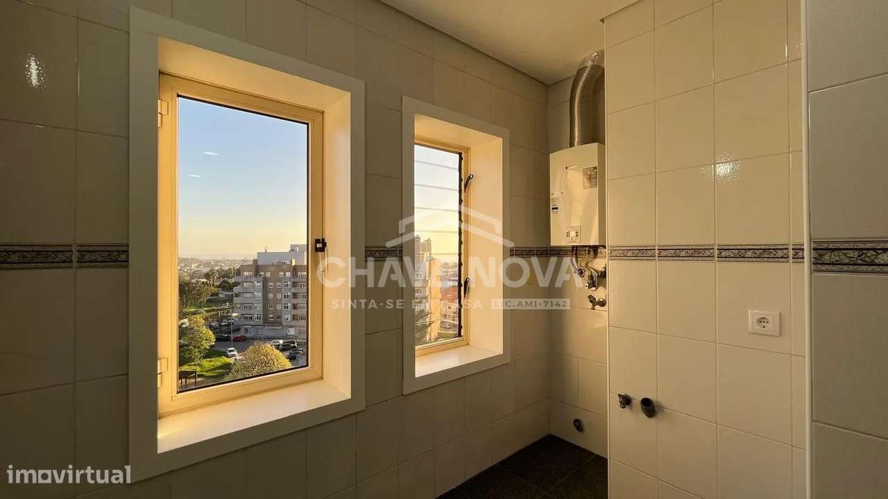 T2+1 Renovado na Madalena | Último Piso com Vista Mar e Box Privativa-22
