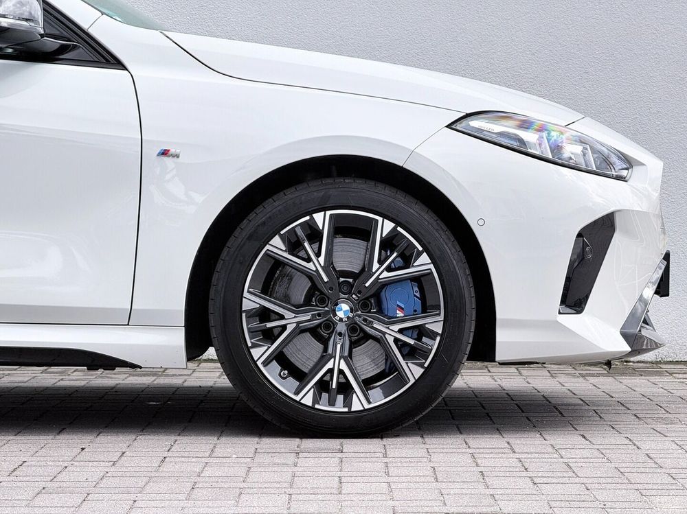 BMW Seria-1 M135 Xdrive 2025 — zdjęcie 4