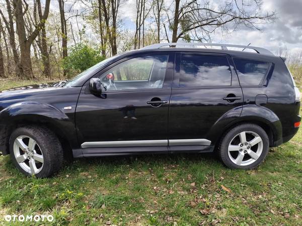 Mitsubishi Outlander 2.2 DI-D 4WD Instyle - 4