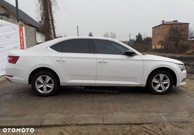 Skoda Superb - 11