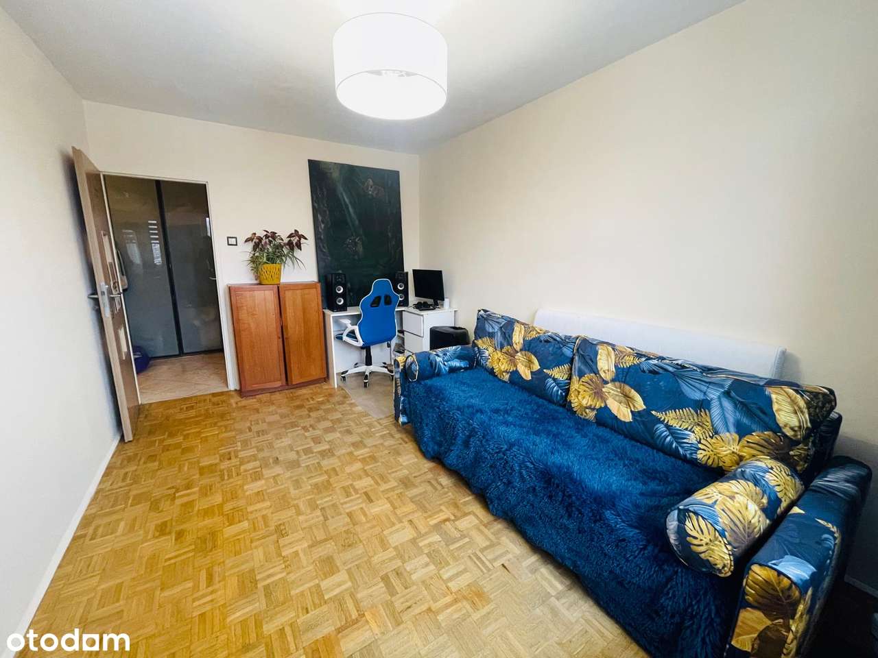 Bezpośrednio 2‑pokojowe z balkonem, komórką lokatorską i piwnicą-2