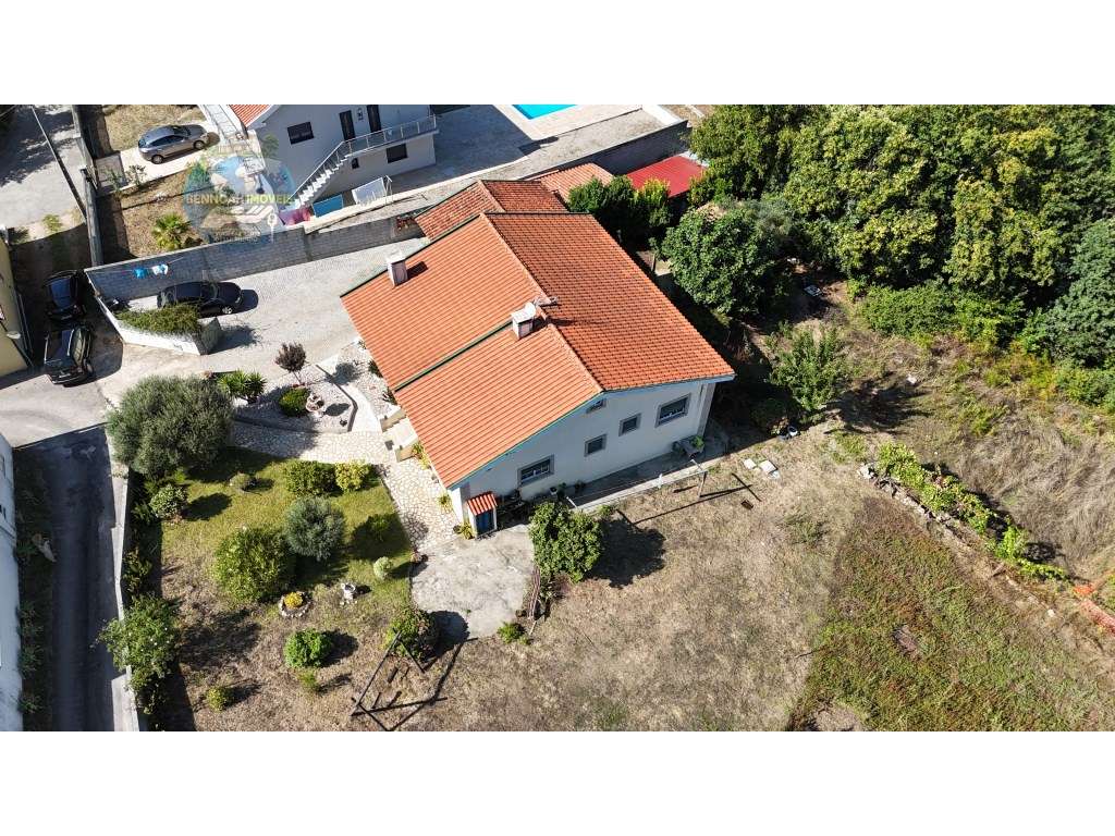 Habitação Unifamiliar T3 com Terreno de 3.780 m² - Bucos, Cabeceira...-30