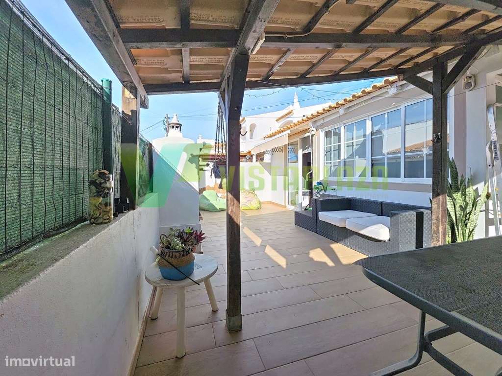 Casa térrea com 4 quartos situada na Bemposta, Portimão - Grande imagem: 5/27