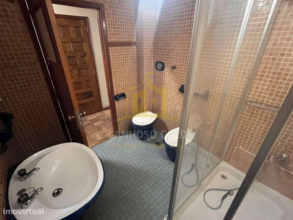 Apartamento T4 em São Vicente, Braga-13